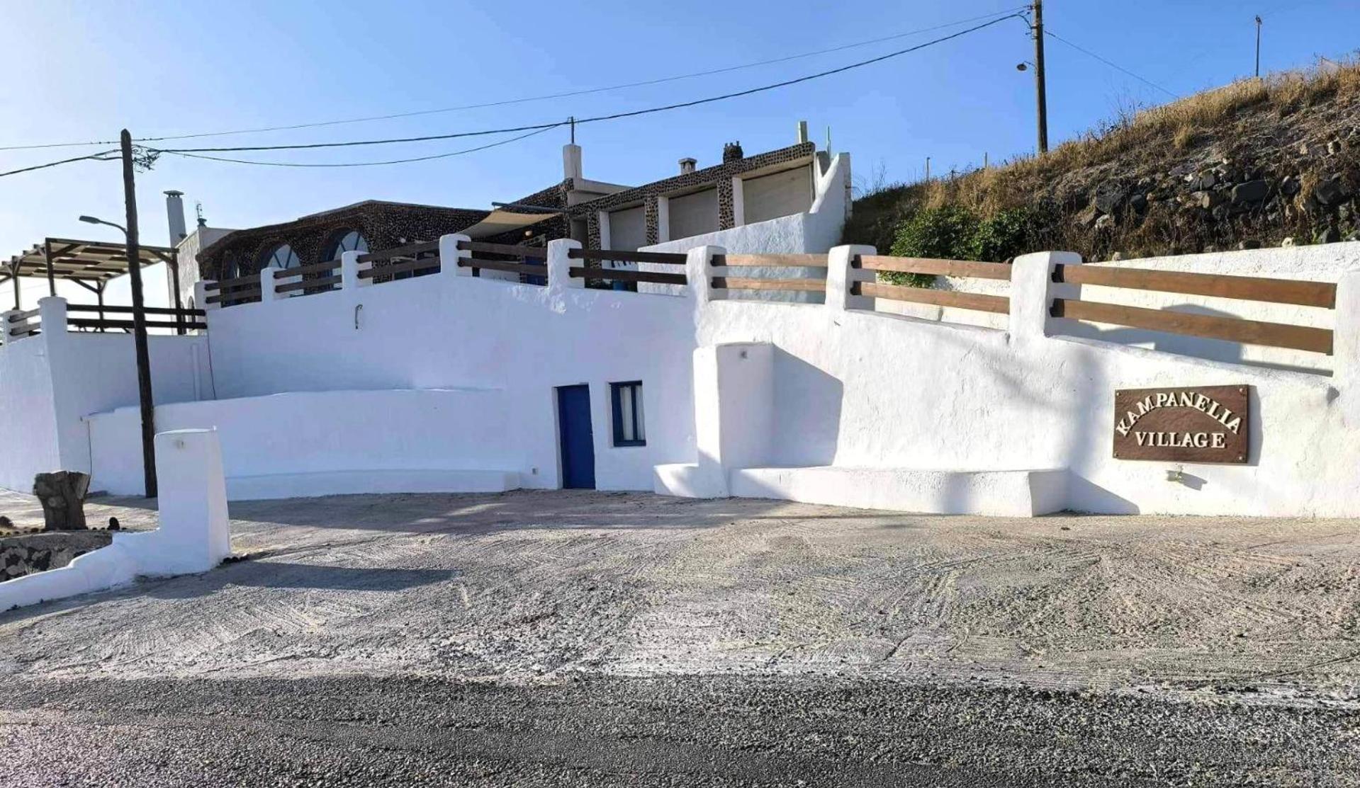 Kampanelia Village Suites Fira  Exteriör bild