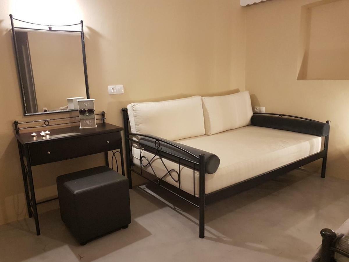 Kampanelia Village Suites Fira  Exteriör bild