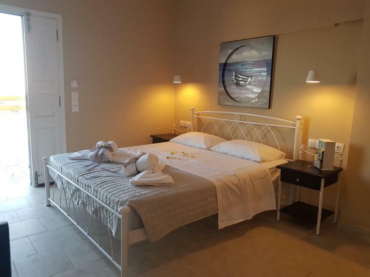 Kampanelia Village Suites Fira  Exteriör bild